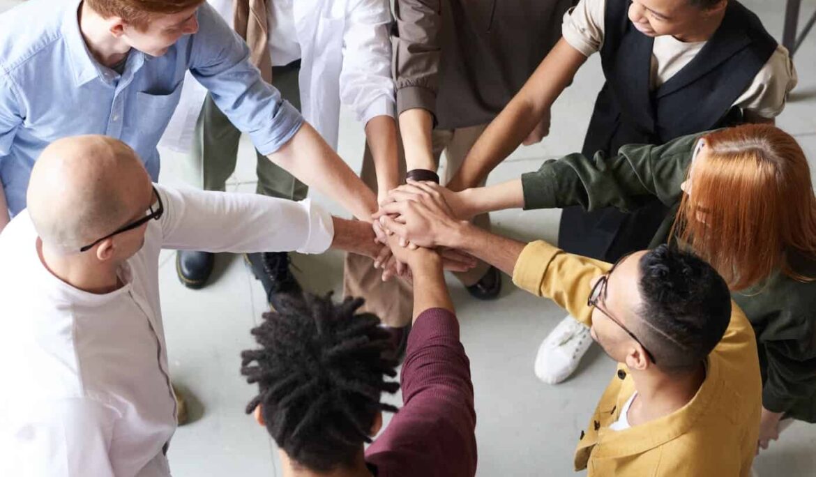 10 Lessons on Building and Supporting Networks